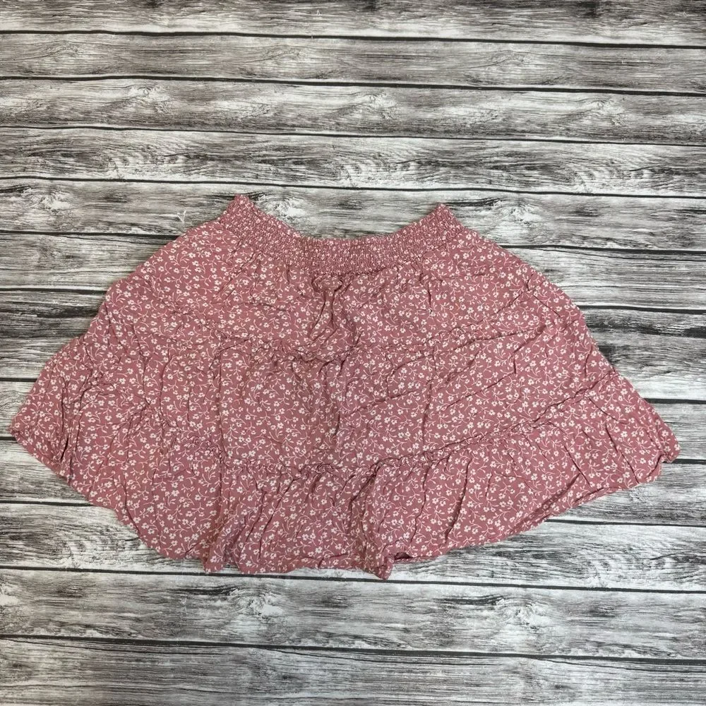 Hollister Women’s Pink White Floral Tiered Mini Skirt Smocked Waist Size S